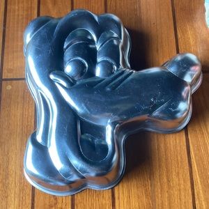 Vintage Wilton Disney cake pan